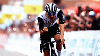 Juan Ayuso - Ciclismo - Finisher - Equipo UAE - Kern Pharma